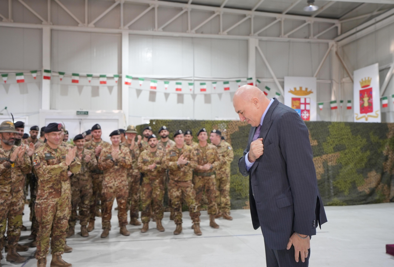 Crosetto in Iraq con i militari italiani