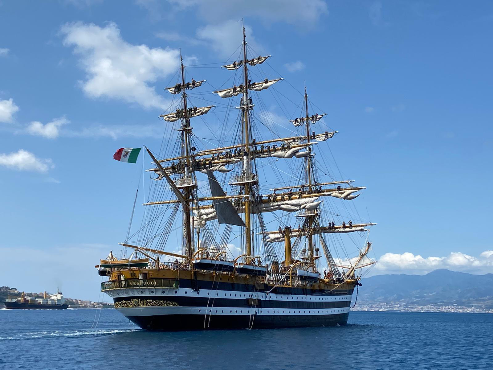 Nave Vespucci ambasciatrice dell’Italia