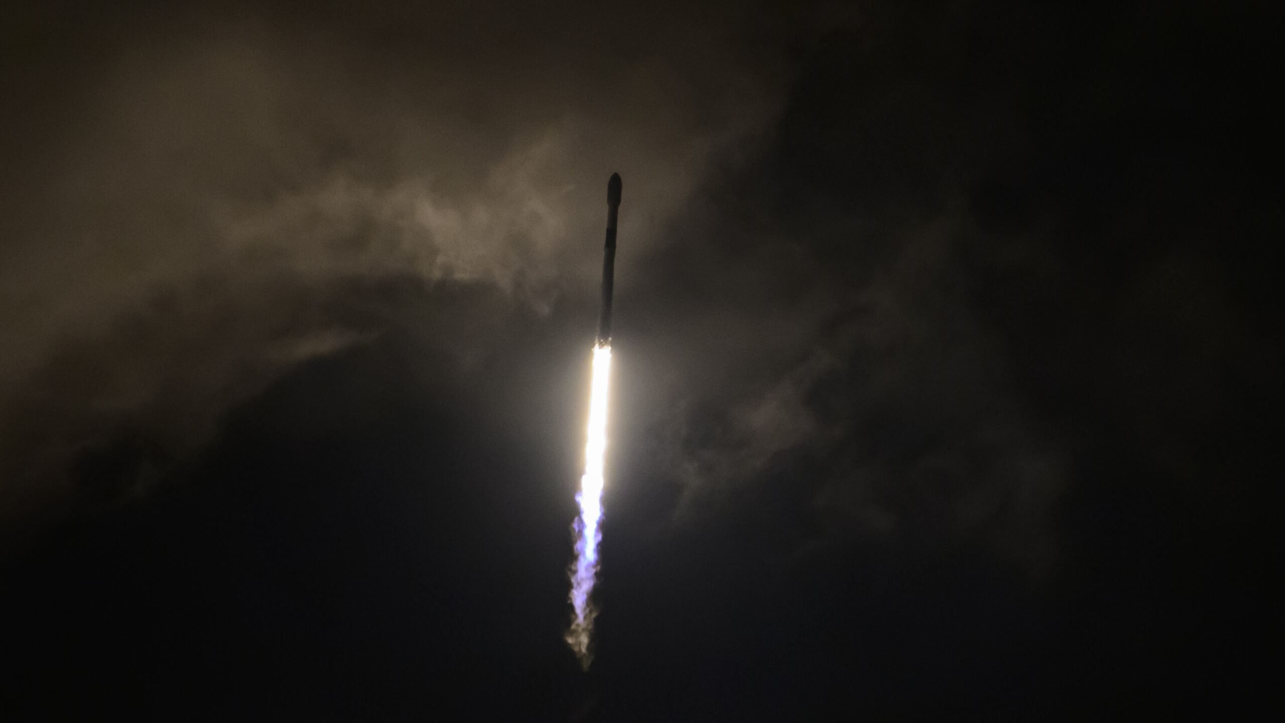 Accordo SpaceX-Italia, tutto il non detto