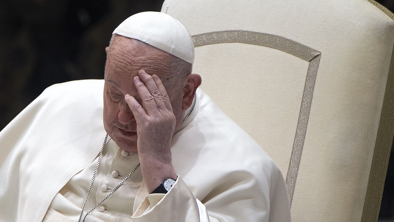 Le condizioni di Papa Francesco: “Notte tranquilla”