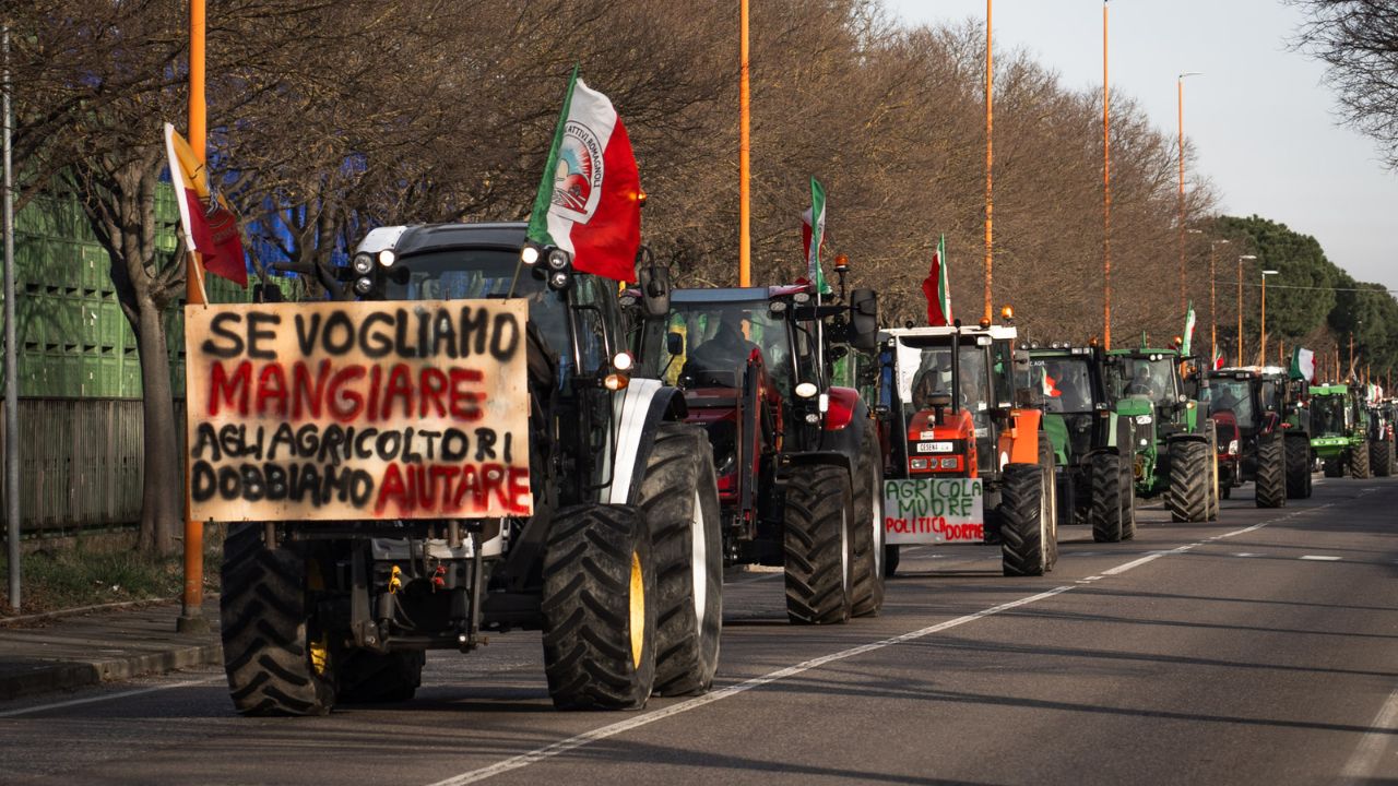 Torna in strada la “protesta dei trattori”