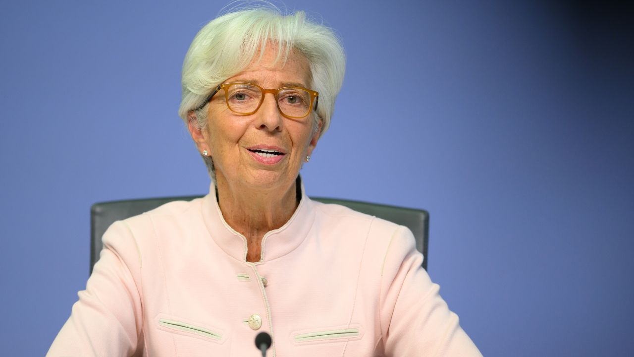 Bce-conferenza stampa di Lagarde